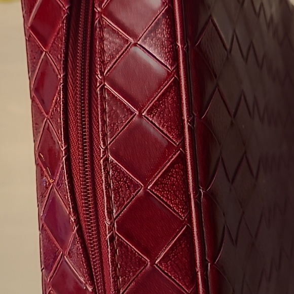 EUC Este Lauder Deep Red Faux Leather "Woven Look" Purse/Handbag - Picture 15 of 15